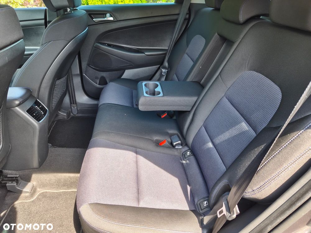 Hyundai Tucson blue 1.6 GDi 2WD Navi - 20
