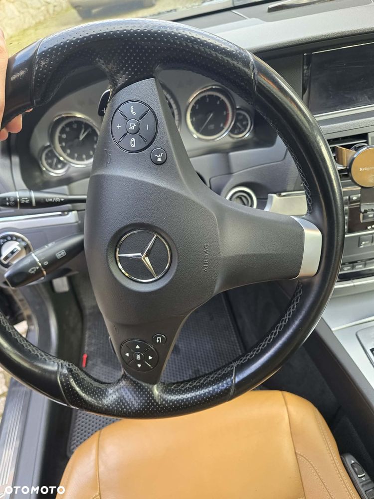 Mercedes-Benz Klasa E - 22