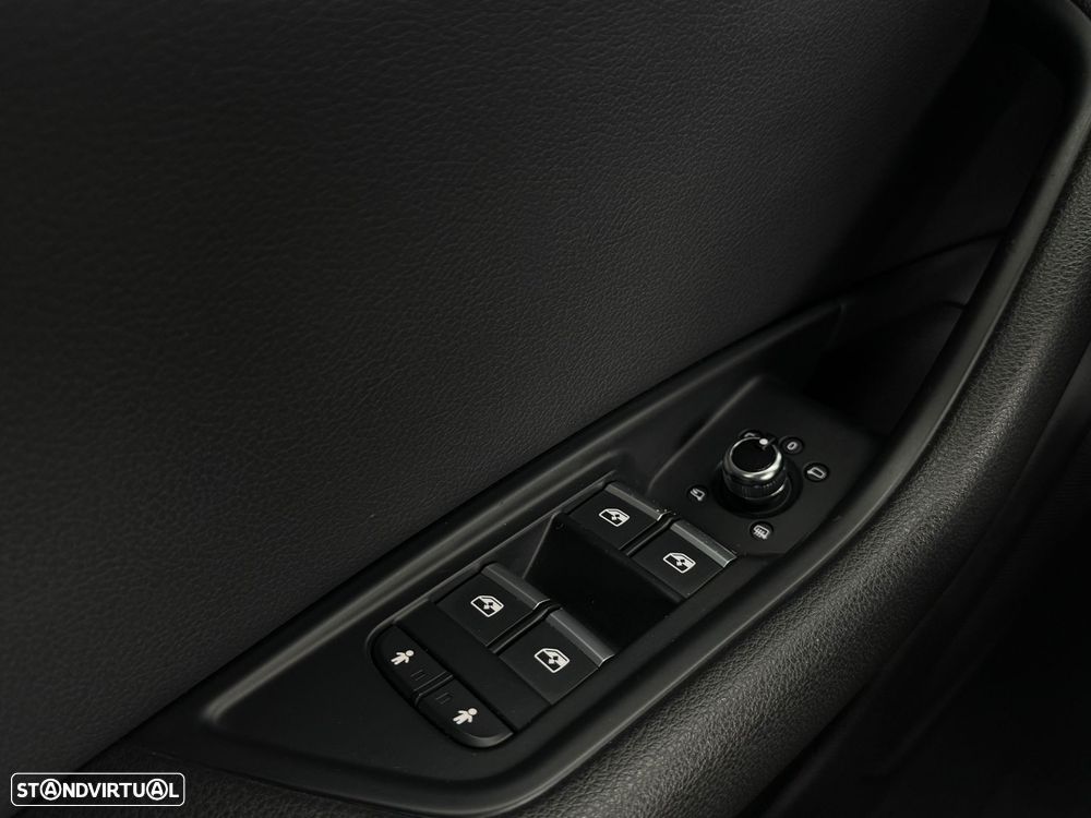 Audi A4 Avant 2.0 TDI S-line S tronic - 31
