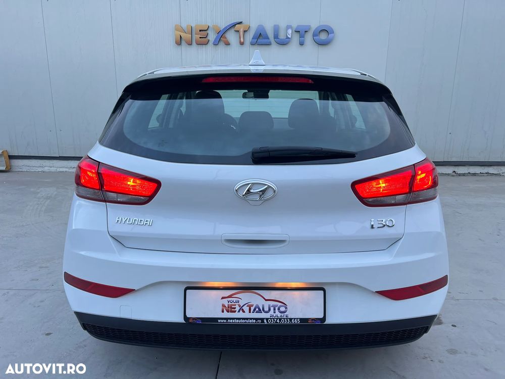 Hyundai i30 1.5 110CP 5DR M/T Comfort - 21