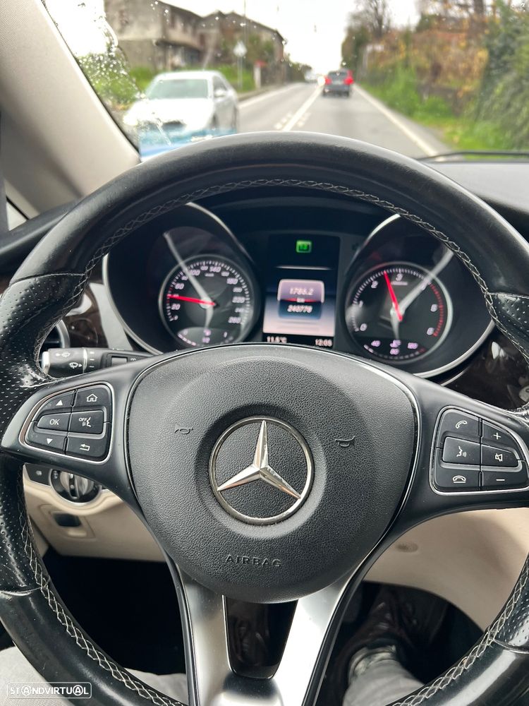 Mercedes-Benz V 220 CDI Longa Avantgarde - 4