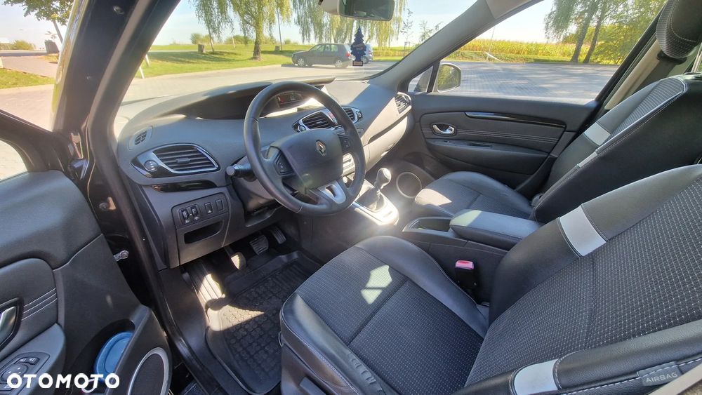 Renault Scenic 1.9 dCi Privilege Euro5 - 7