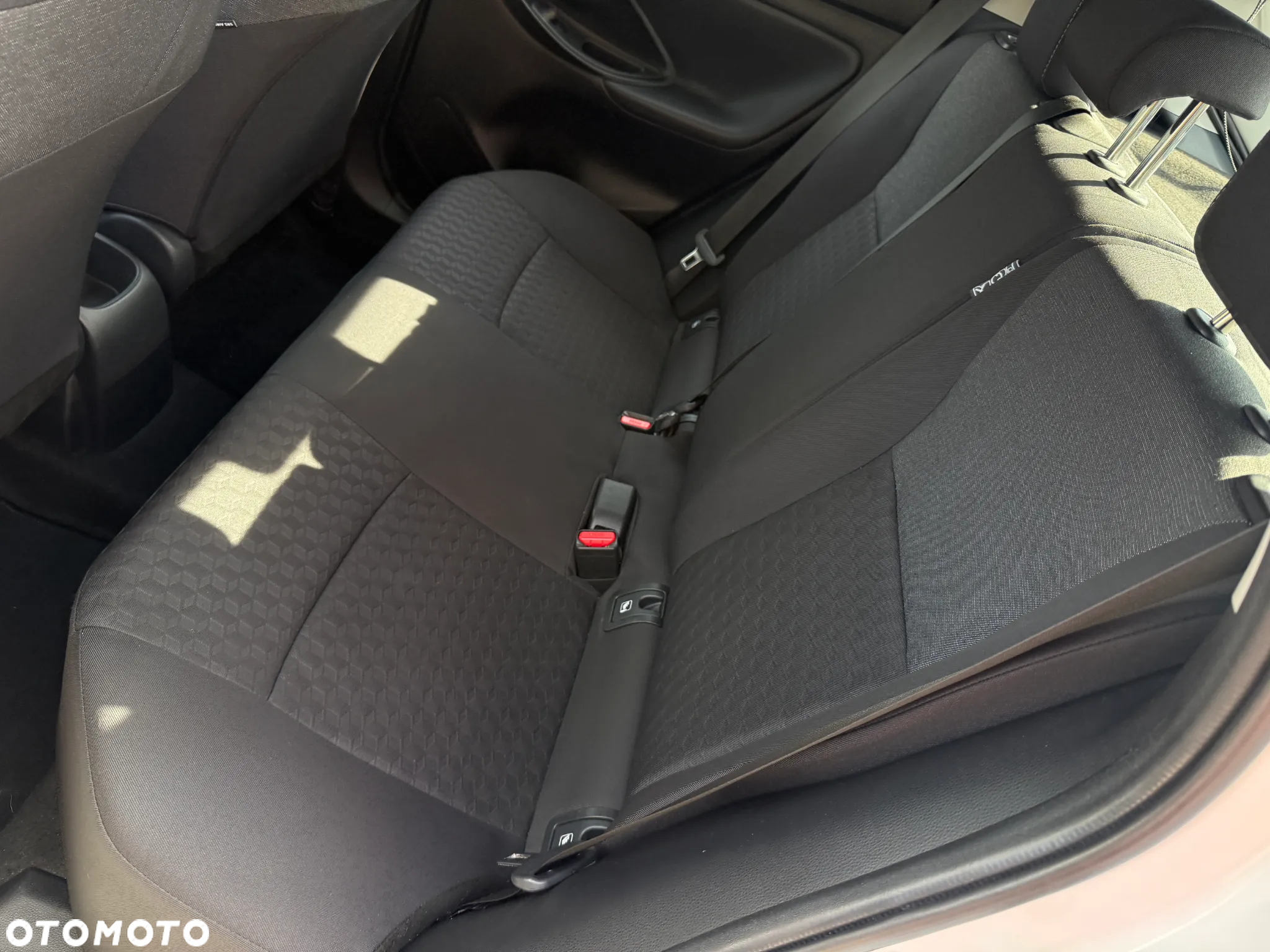 Toyota Yaris 1.5 Comfort - 32