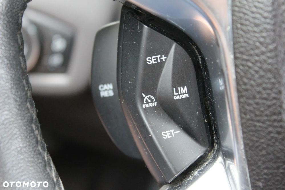 Ford Tourneo Connect Gr 1.6 TDCi Titanium - 29