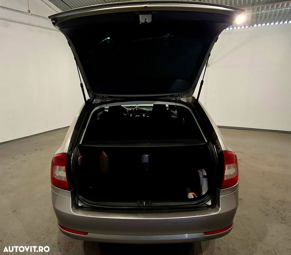 Skoda Octavia 1.6 TDI DPF Ambition - 20