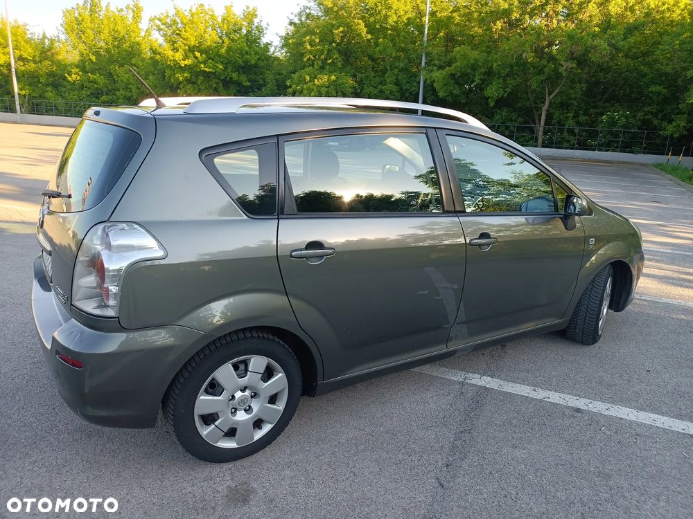 Toyota Corolla Verso 2.0 D-4D Sol 7os - 4