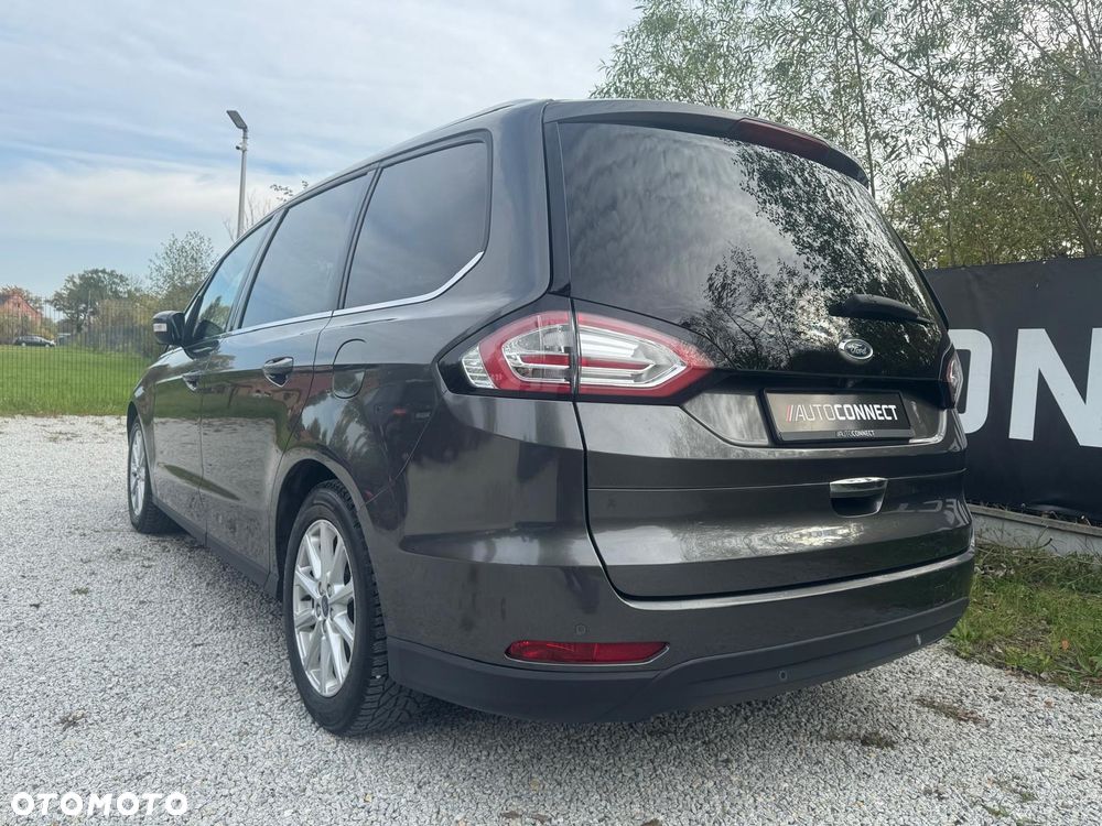 Ford Galaxy 2016 photo 3