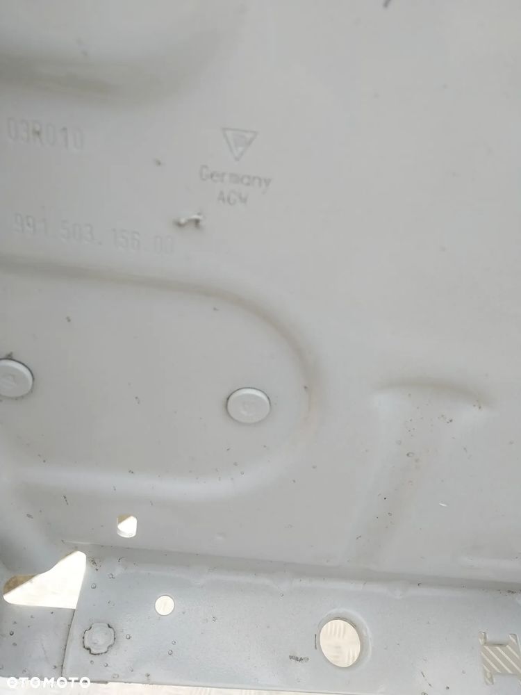 H687 PRAWY BŁOTNIK PORSCHE 991 - 7