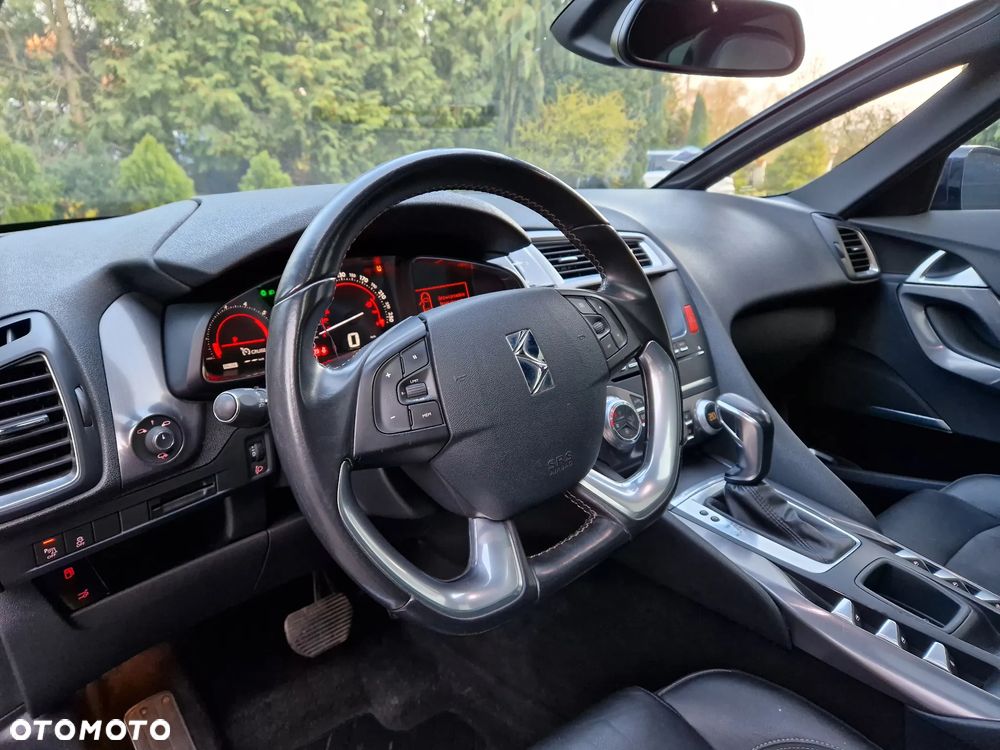 DS Automobiles DS 5 - 5
