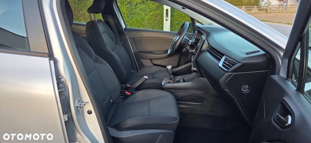 Renault Clio - 10