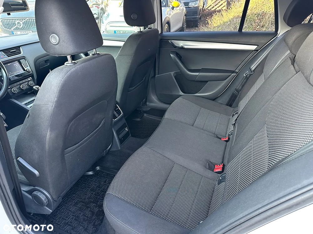 Skoda Octavia 1.6 TDI Ambition - 8
