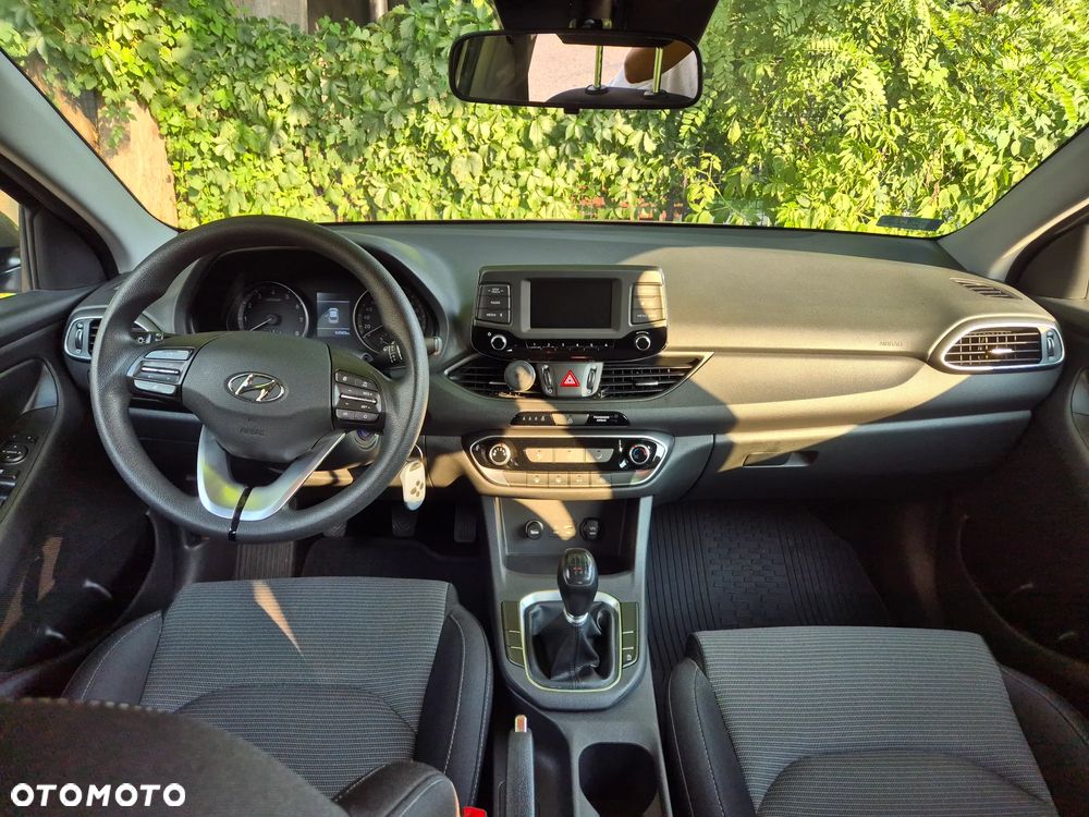 Hyundai i30 1.4 Classic + - 8