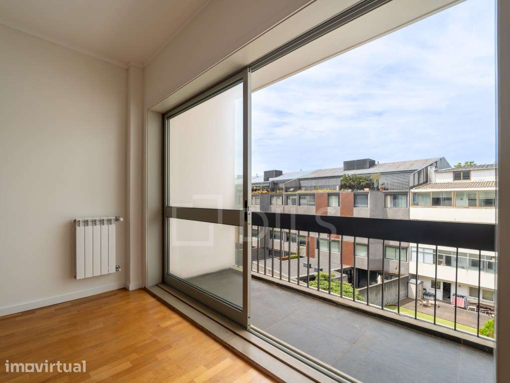 Apartamento T4 Totalmente Remodelado a 100 metros da praia. - Grande imagem: 3/38