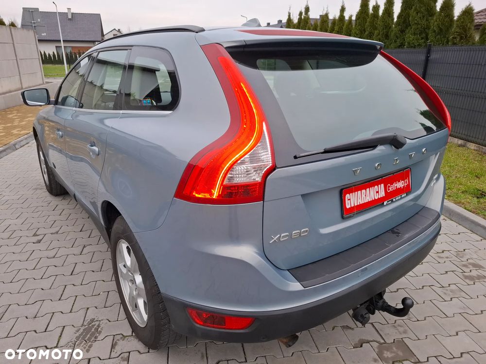 Volvo XC 60 2.4D AWD - 10