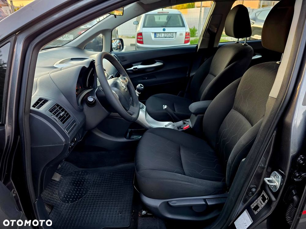 Toyota Auris 1.4 D-4D Active - 13