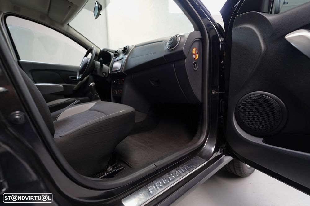 Dacia Sandero 1.5 dCi Stepway - 8