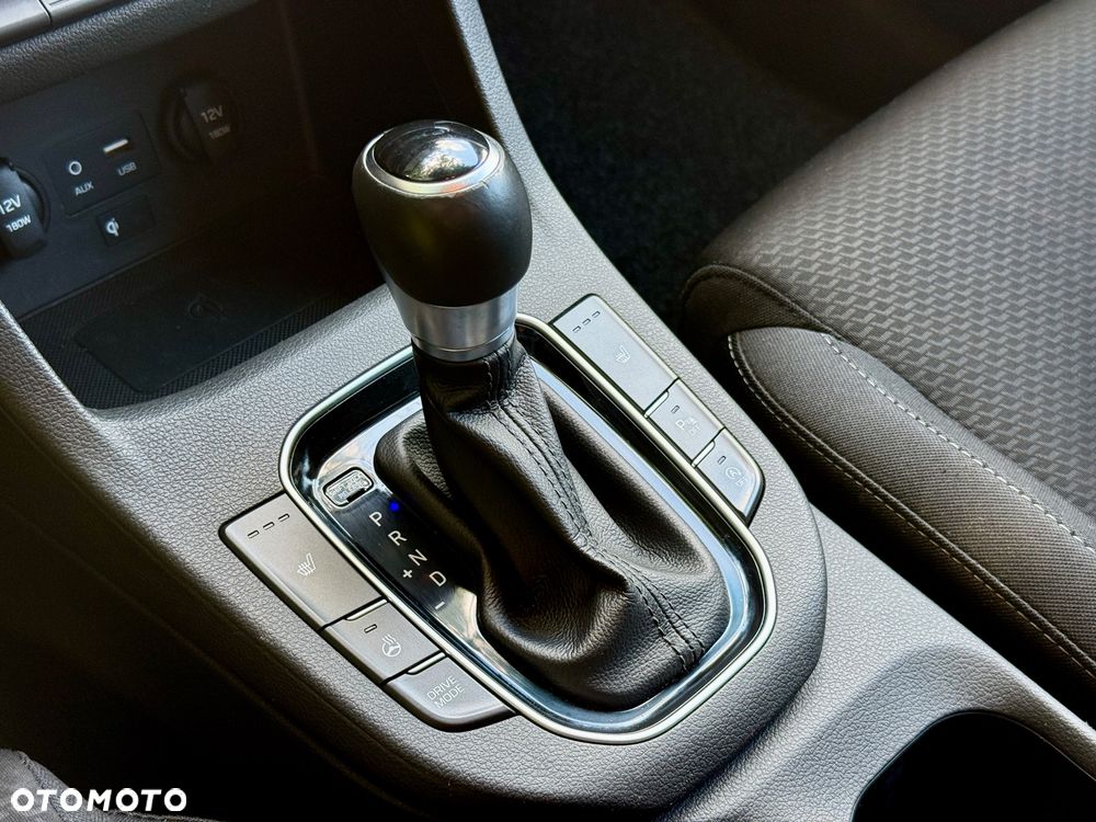Hyundai i30 1.6 D Comfort DCT - 35