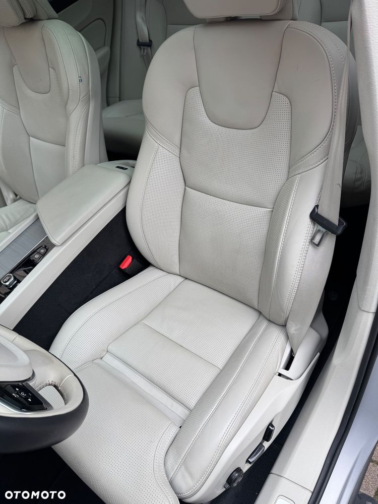 Volvo XC 60 - 26