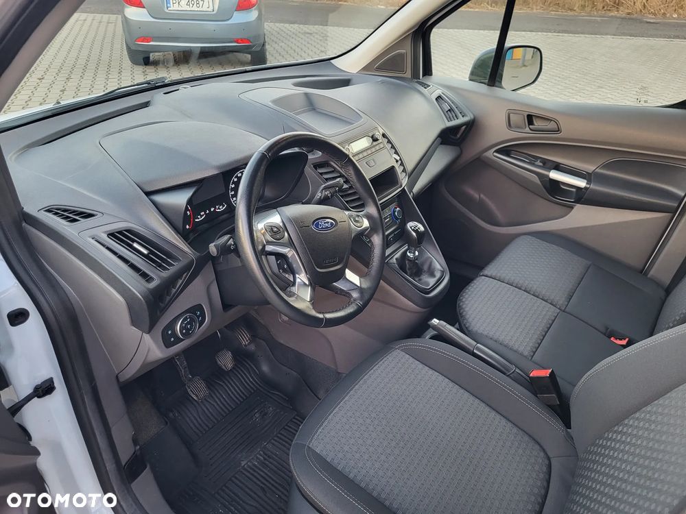 Ford Transit Connect - 8