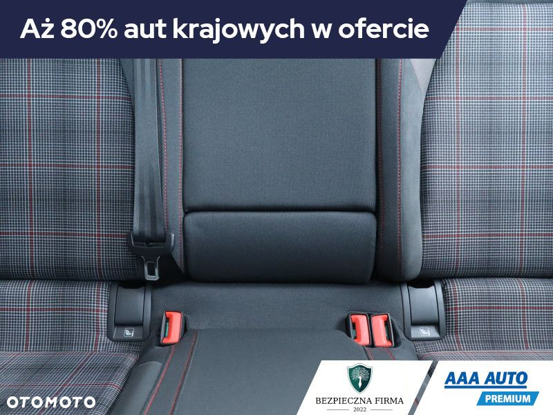 Volkswagen Golf - 11