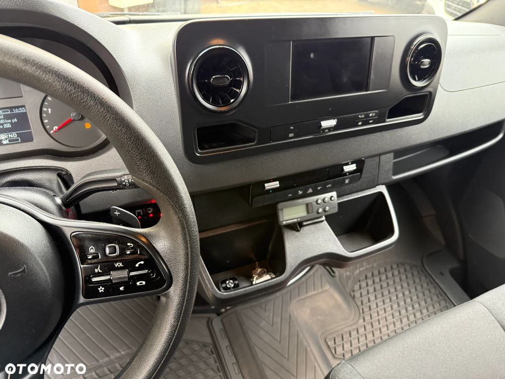 Mercedes-Benz Sprinter 3,0 Chłodnia Mroźnia Winda - 25