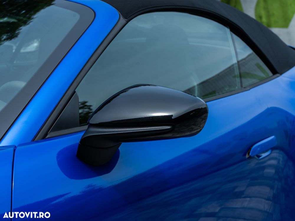 Porsche 911 4 GTS PDK - 25