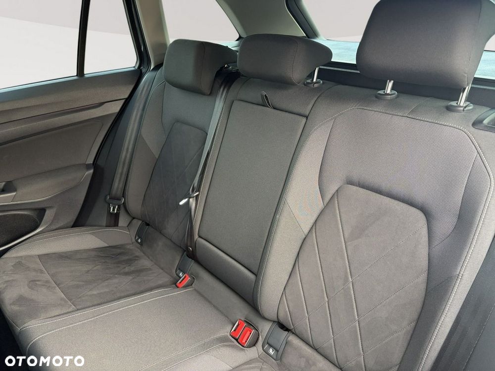 Volkswagen Golf 1.5 TSI EVO Style - 24