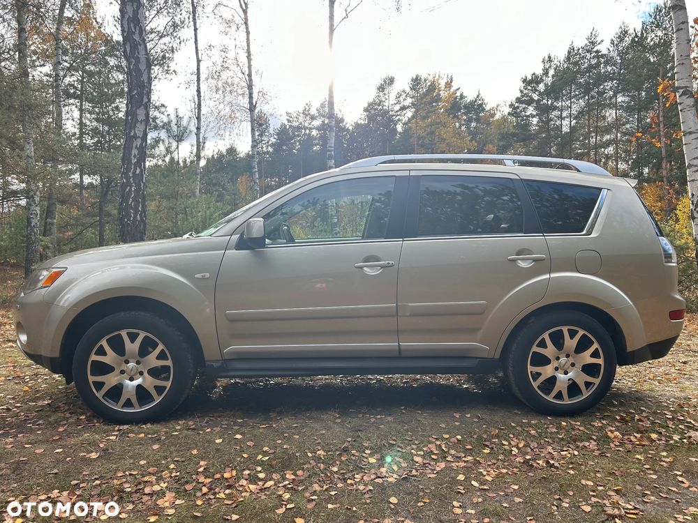 Mitsubishi Outlander 2.0 DID Intense - 1