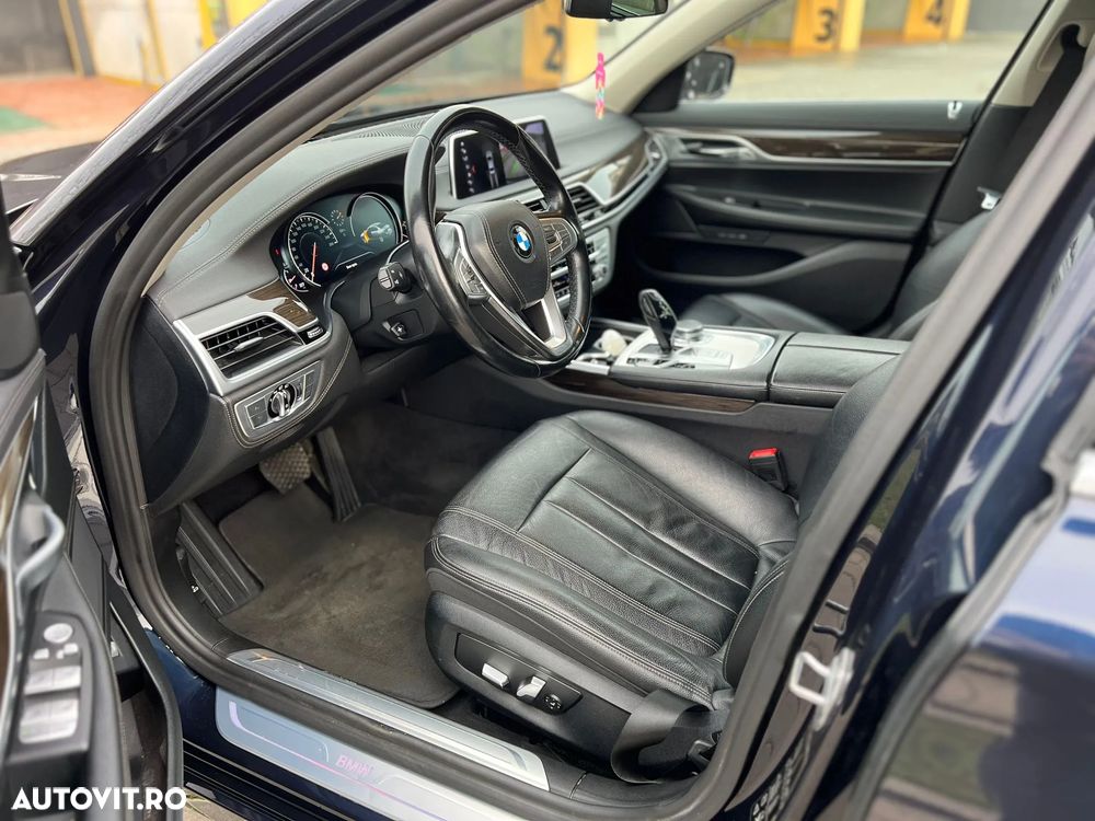 BMW Seria 7 730d xDrive - 21