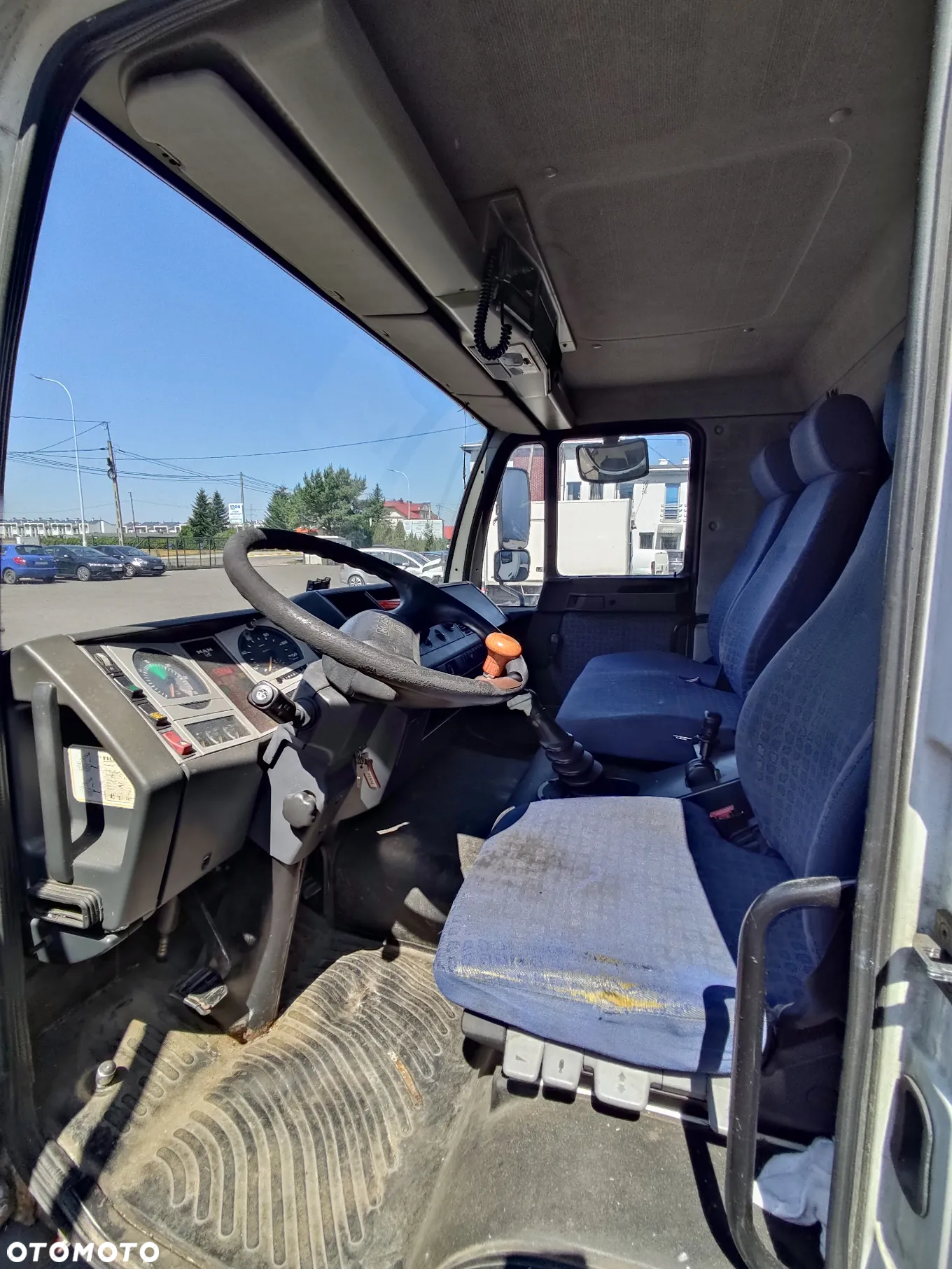 MAN LE  8.140 4X2 BB - 11