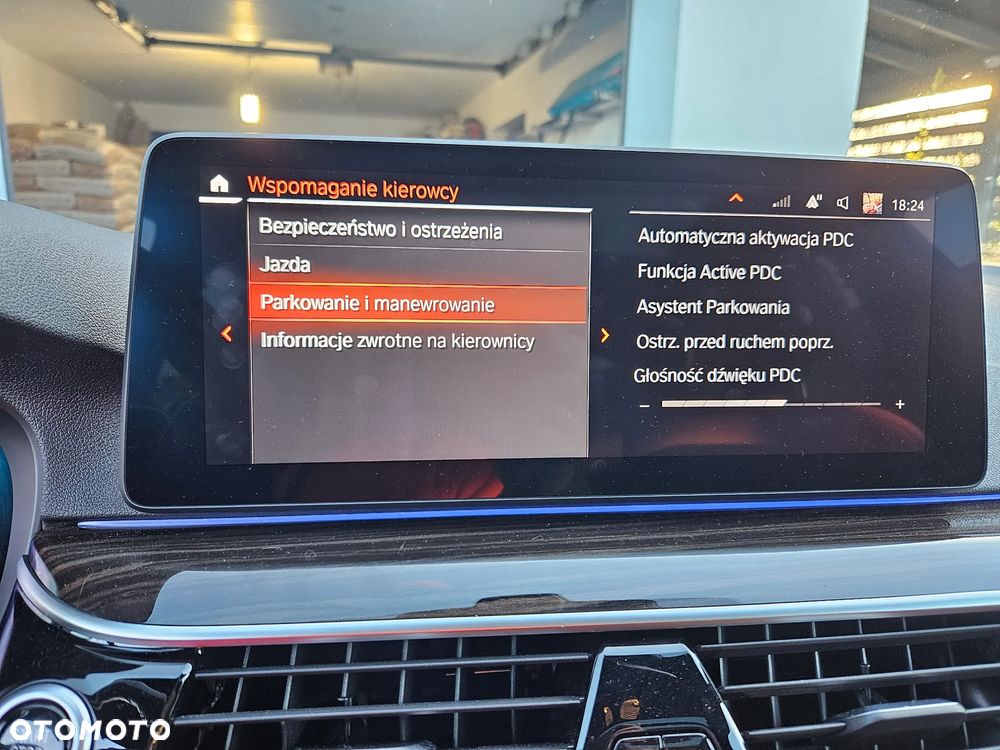 BMW Seria 5 530i - 24