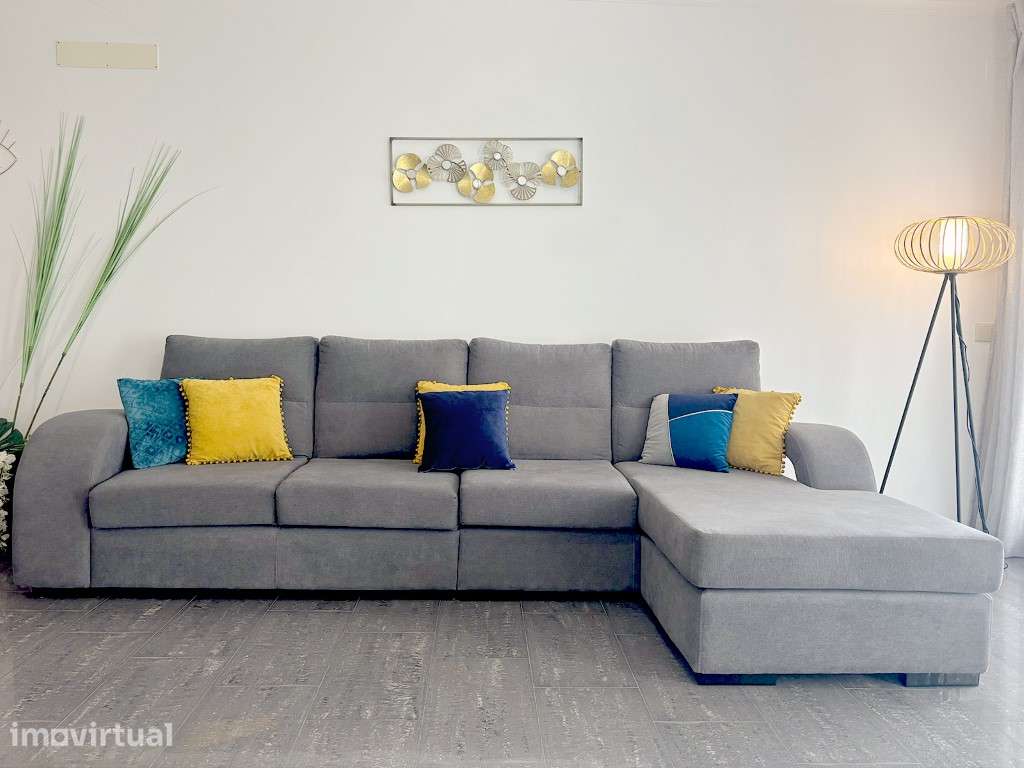 Apartamento T1 + 1 com garagem na Nazaré - Grande imagem: 3/33