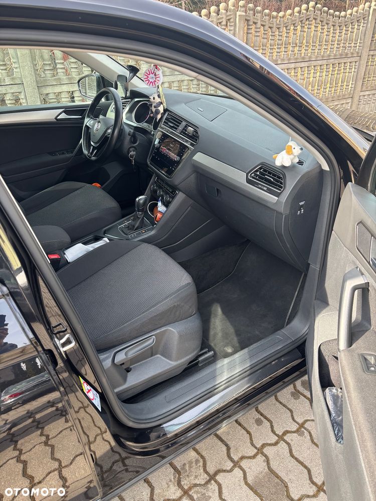 Volkswagen Tiguan - 13