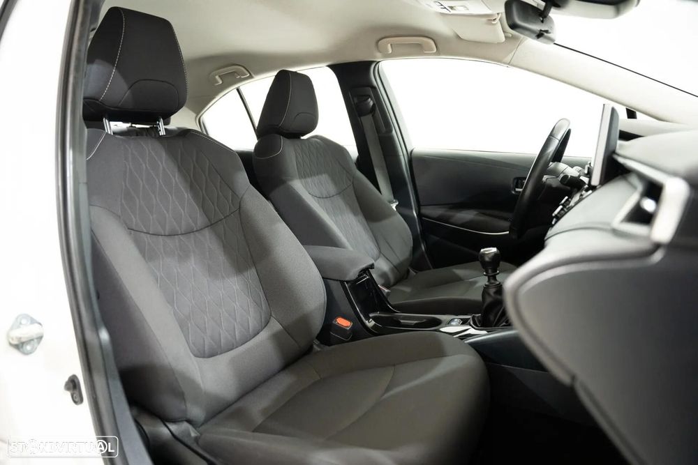 Toyota Corolla - 26