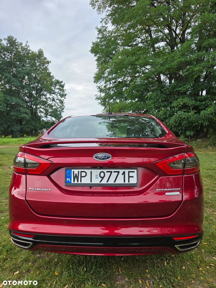 Ford Fusion 2.0 EcoBoost Titanium - 9