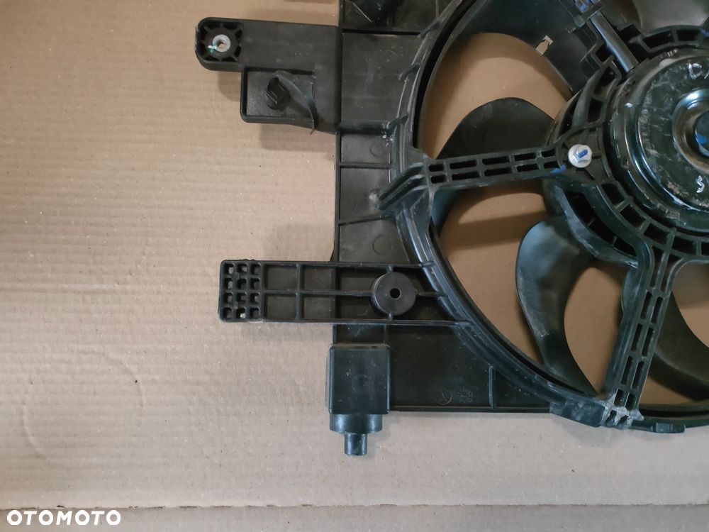 Dacia Spring Elektryk 22- WENTYLATOR CHŁODNIC 214810527R - 8