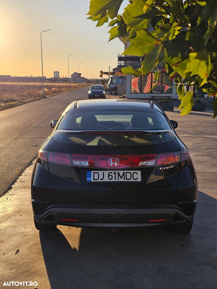 Honda Civic 1.8i-VTEC Comfort - 8