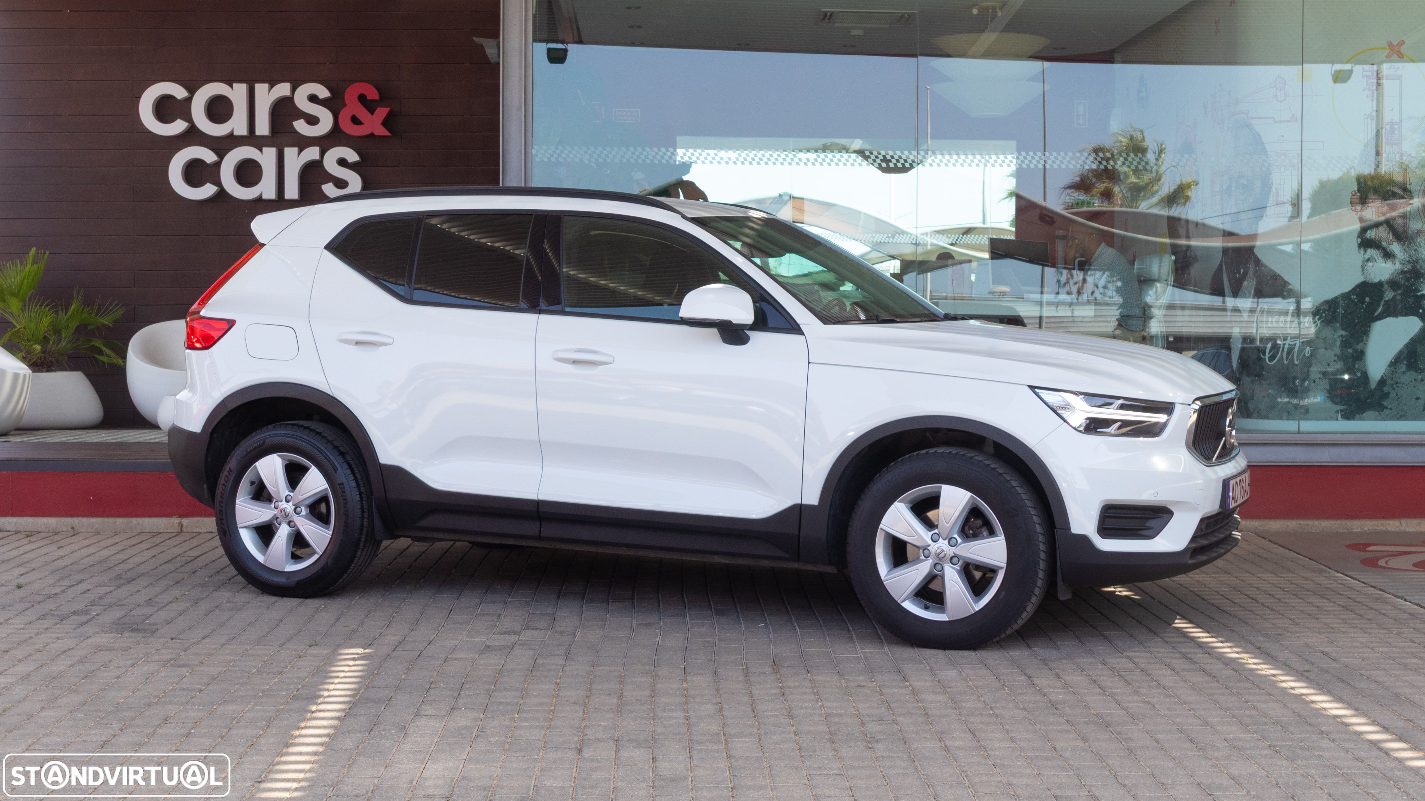 Volvo XC 40 2.0 D3 Momentum - 1