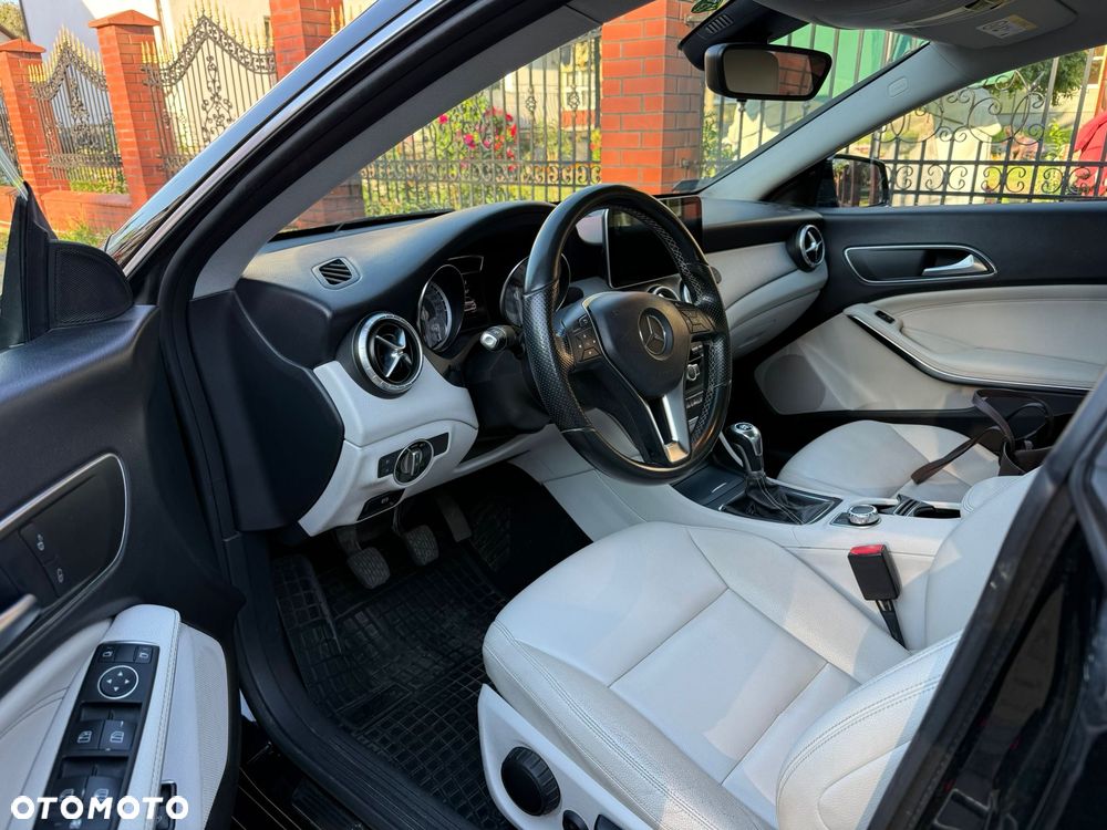 Mercedes-Benz CLA 200 CDI - 9