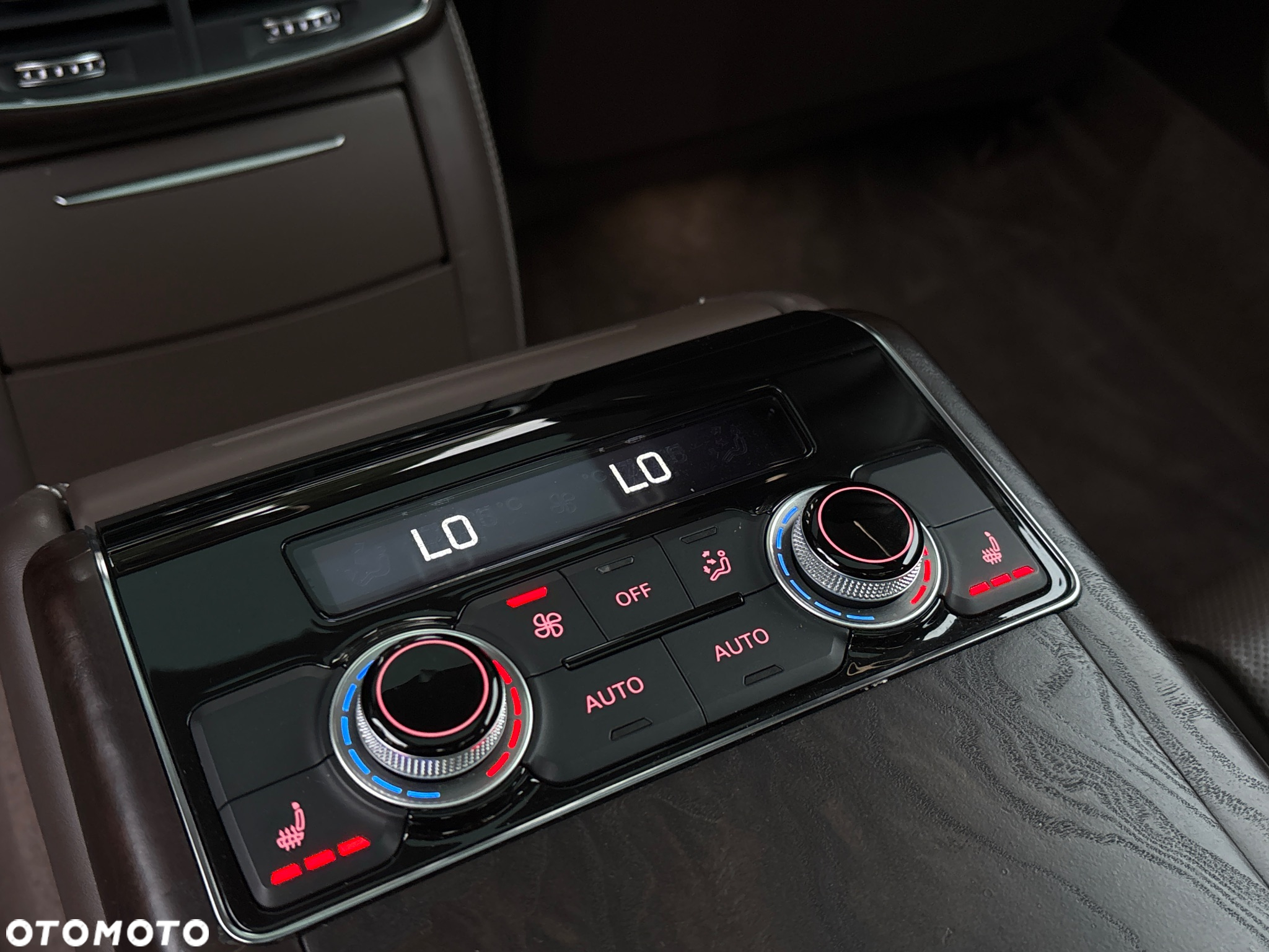 Audi A8 4.2 TDI L Quattro - 35