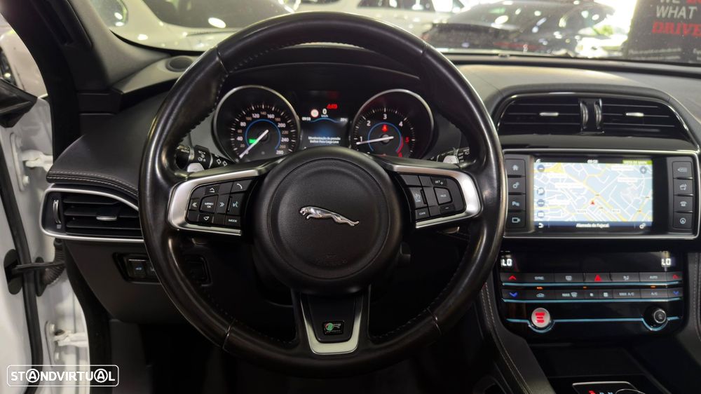 Jaguar F-Pace 2.0 i4D R-Sport AWD Aut. - 10