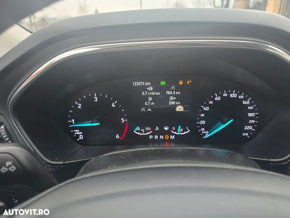 Ford Focus 1.5 EcoBlue Titanium Business - 2