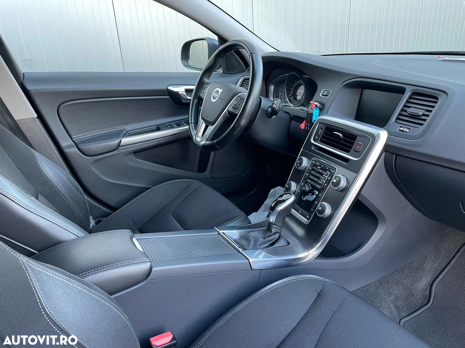 Volvo V60 D3 Geartronic Momentum Pro - 6