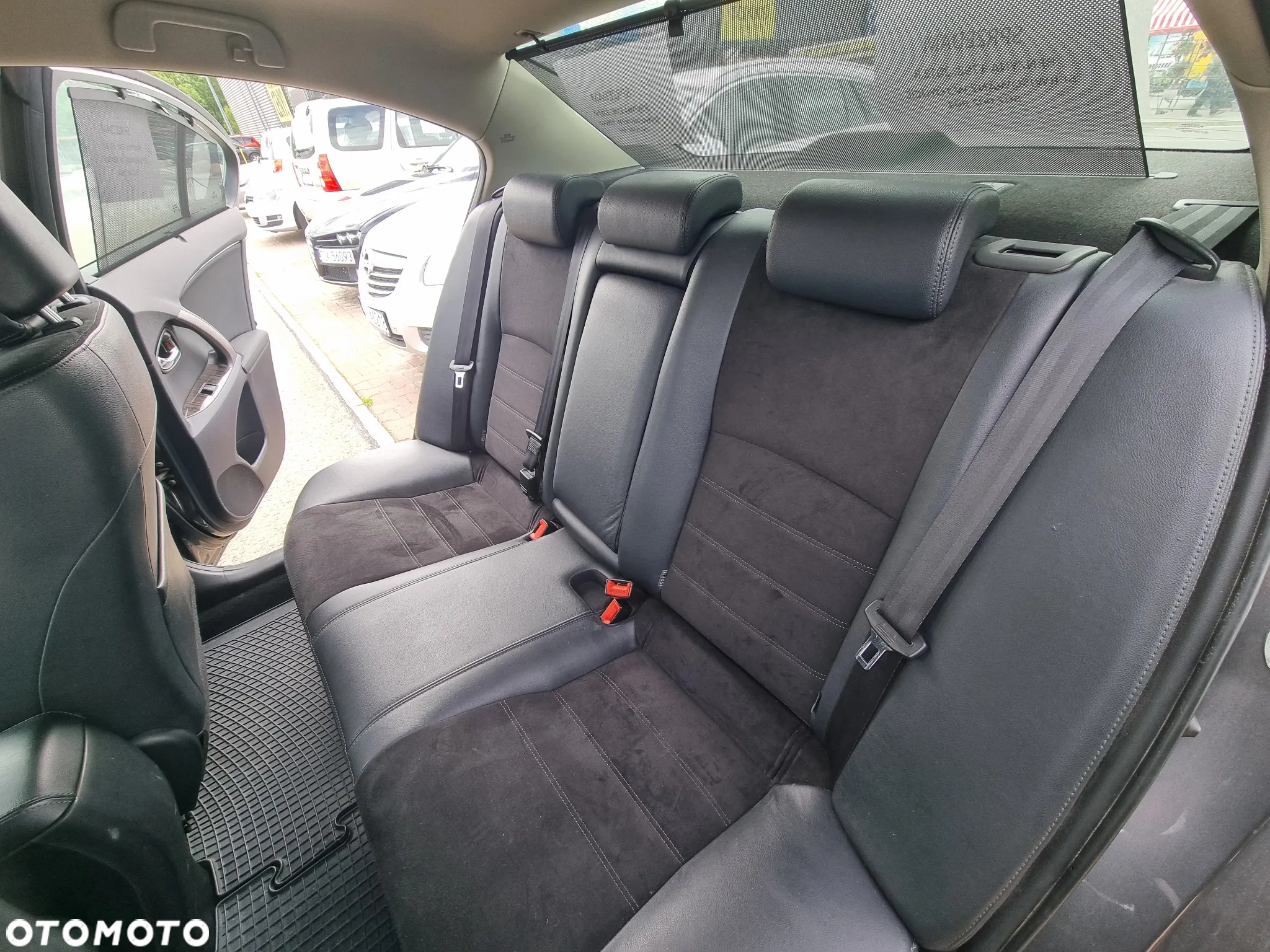 Toyota Avensis 1.8 Premium EU5 - 8