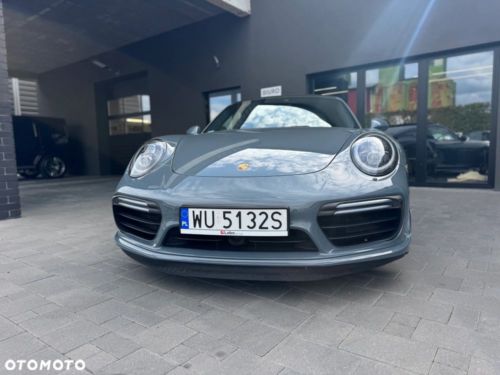 Porsche 911 Turbo S - 2