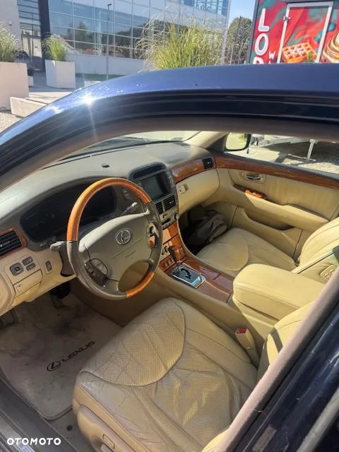 Lexus LS 430 Voyage - 13