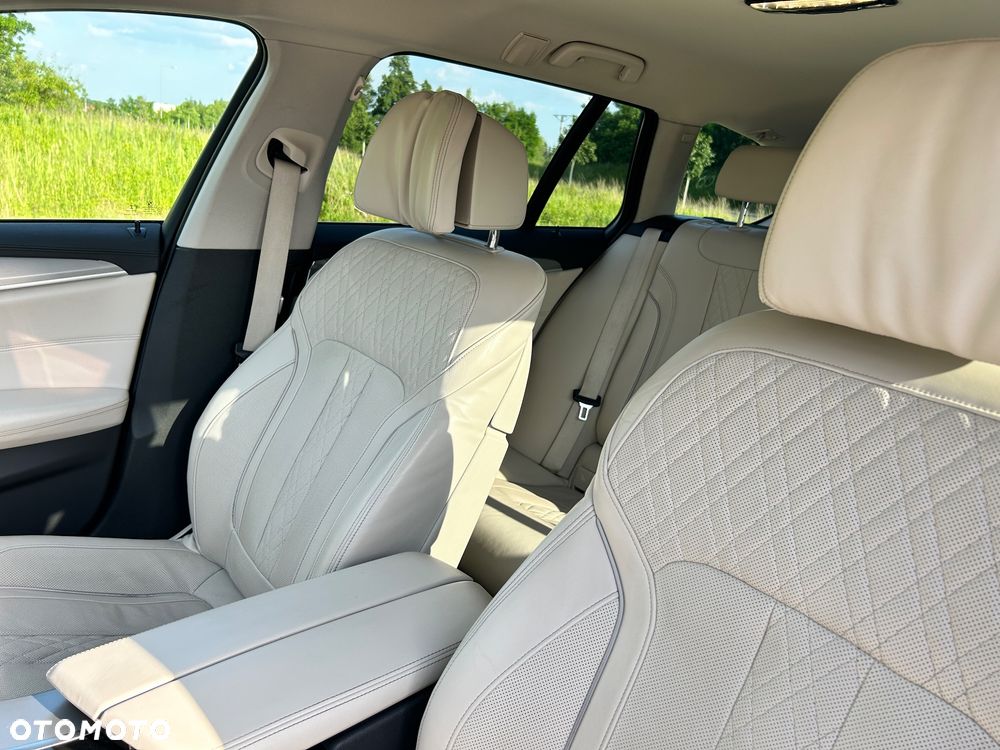 BMW Seria 5 530i xDrive Sport Line sport - 26