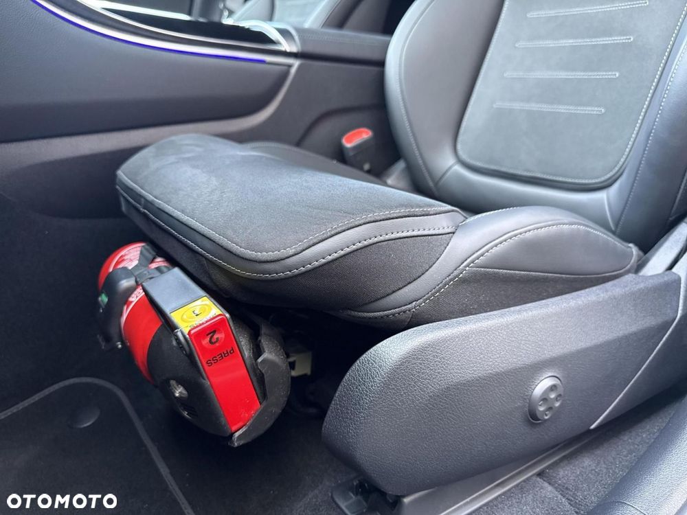 Mercedes-Benz GLC - 11