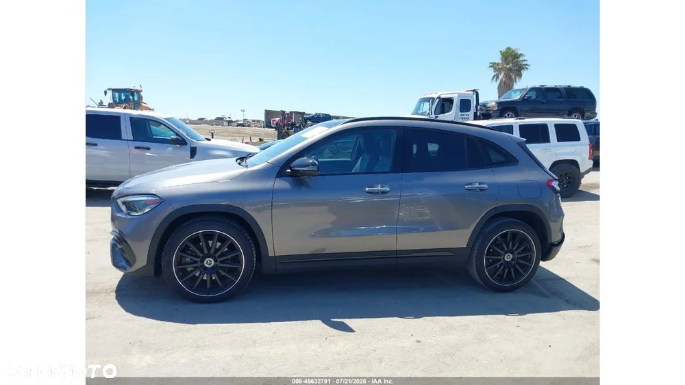 Mercedes-Benz GLA 250 8G-DCT AMG Line - 7