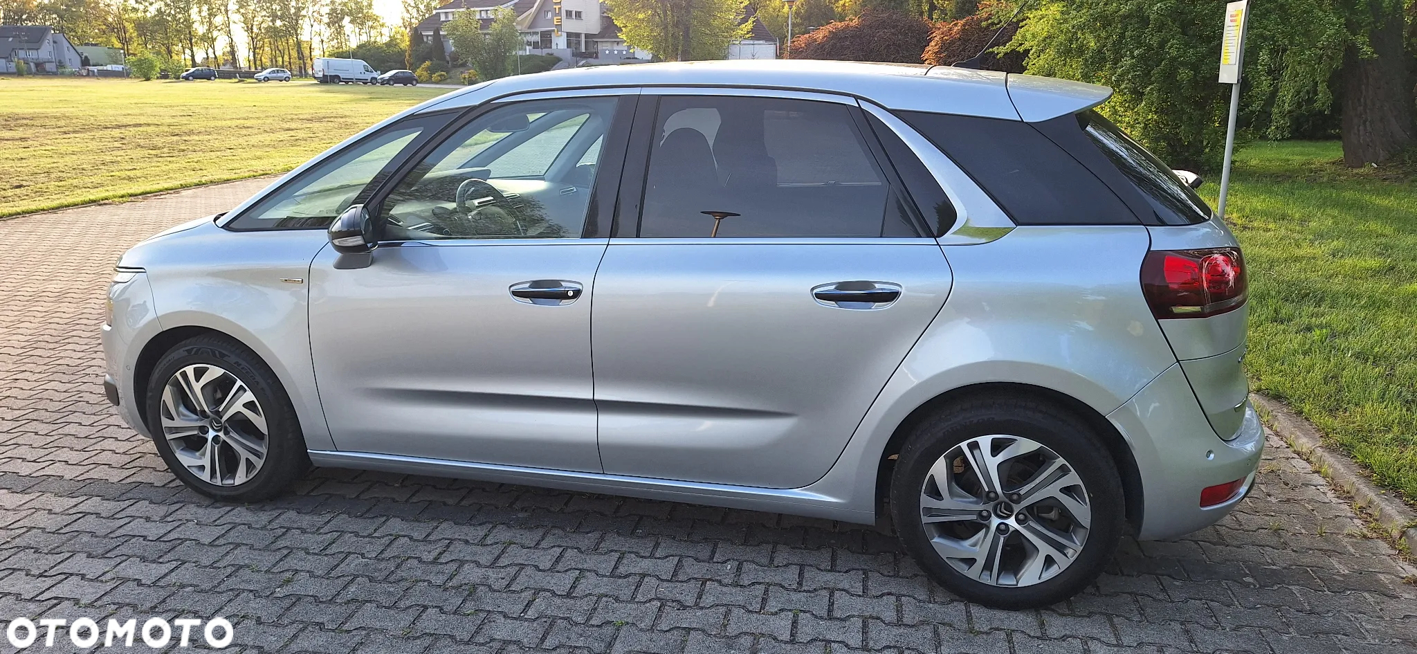 Citroën C4 Picasso 1.6 e-HDi Exclusive ETG6 - 8